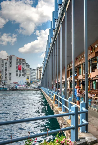 Galata-Brücke in der Türkei — Stockfoto