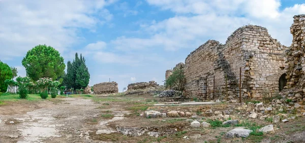 Mauern der antiken Hierapolis-Stadt in Pamukkale, Türkei — Stockfoto