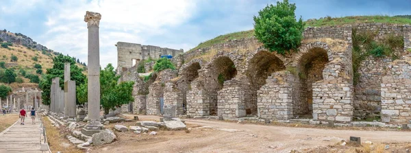 Ruines Ville Antique Ephèse Par Une Journée Été Ensoleillée — Photo