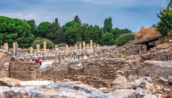 Ruínas Antiga Cidade Éfeso Dia Ensolarado Verão — Fotografia de Stock