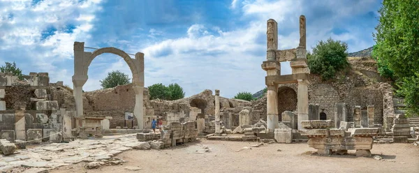 Эфес Турция 2019 Мраморная Дорога Руины Древнего Города Эфес Солнечный — стоковое фото