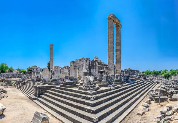 Die Südflanke Des Apollotempels Mit Dem Stadion Didyma Türkei Einem — Stockfoto