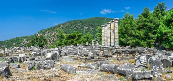 Ruínas Templo Athena Polias Antiga Cidade Priene Turquia Dia Ensolarado — Fotografia de Stock