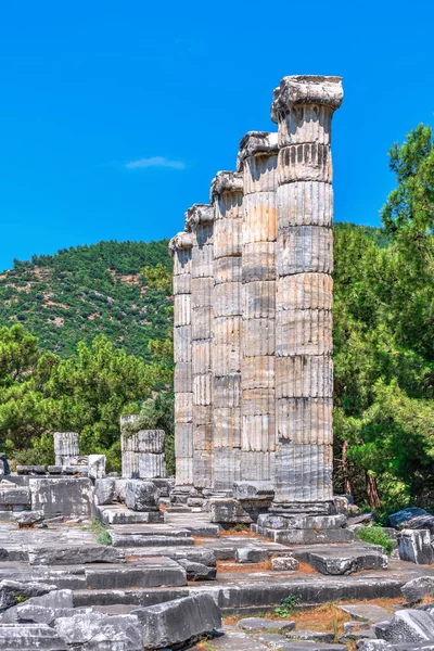 Ruínas Templo Grego Antigo Priene Turquia Dia Ensolarado Verão — Fotografia de Stock