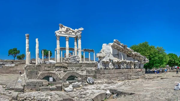 Pergamon Turkey 2019 土耳其帕加蒙古希腊城市狄俄尼索斯神庙的废墟 大型全景视图 — 图库照片