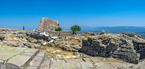 Pergamon Turkey 2019 在阳光明媚的夏日 土耳其古代希腊城市Pergamon的废墟 — 图库照片