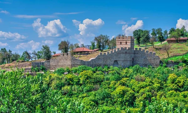 Murallas Fortificación Fortaleza Tsarevets Veliko Tarnovo Bulgaria Soleado Día Verano —  Fotos de Stock