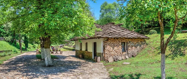 Etar Architectural Ethnographic Complex Bułgarii Słoneczny Letni Dzień Duży Rozmiar — Zdjęcie stockowe