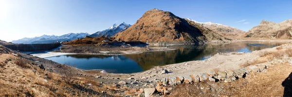 Valle Spluga, valle fotografias de montañas — Foto de Stock