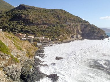 Güçlü Mistral rüzgar ile plaj