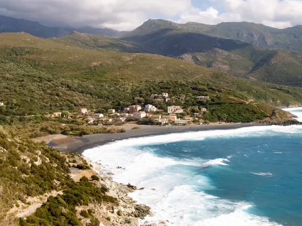 Beach with strong Mistral wind — Stock Photo, Image