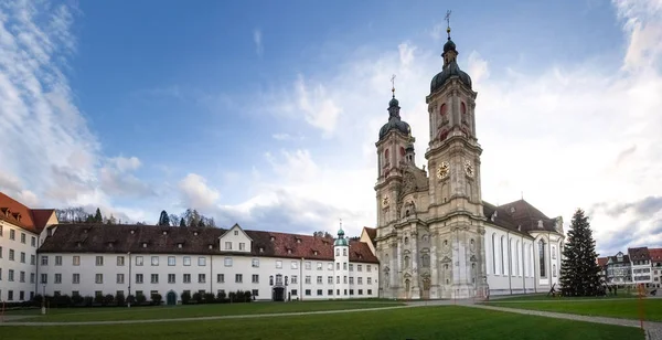 Mittelalterliche Stadt und der st.gallo — Stockfoto