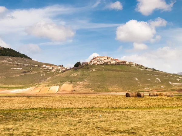 Castelluccio di Norcia big plan — Stock Photo, Image