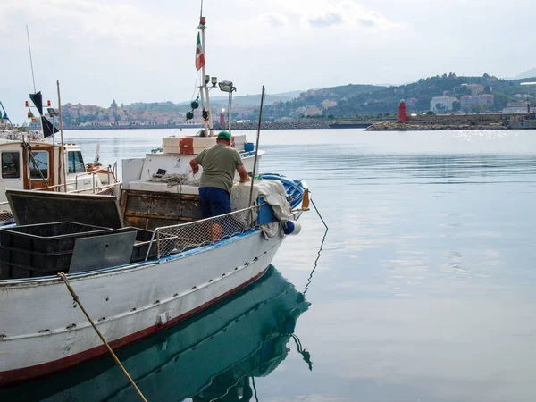 Several fishing boats are moored. — Stock Photo, Image