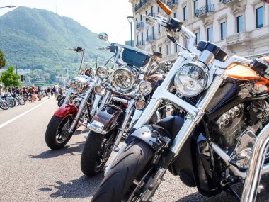 İsviçre Harley gün üçüncü baskı