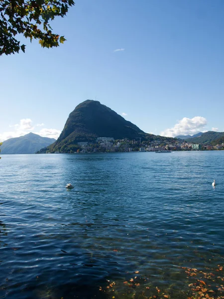 Parco Ciani e vista lago — Fotografia de Stock