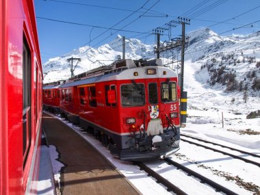 Rhaetian Demiryolu tren