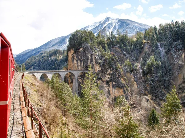 Filisur. O Viaduto Landwasser — Fotografia de Stock