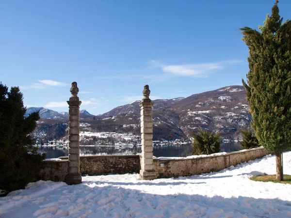 Morcote, die Kirche von Santa Maria del Sasso. — Stockfoto