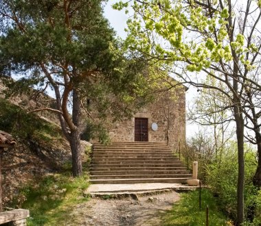 Pietra Perduca, İtalya - 4 Nisan 2016: kilise St. Anna Onüçüncü yüzyılda ama kapsamlı geri kalma, aşağıdaki yüzyıllarda değişmiş ve son restore