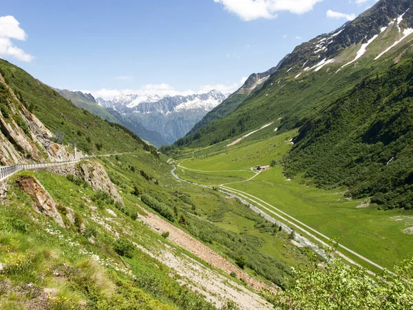 Sunsten, Landschappen van de bergen — Stockfoto