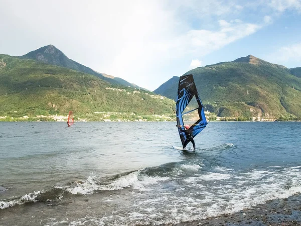 Cremia Italia Septiembre 2015 Varios Windsurf Kitesurf Con Viento Termal — Foto de Stock