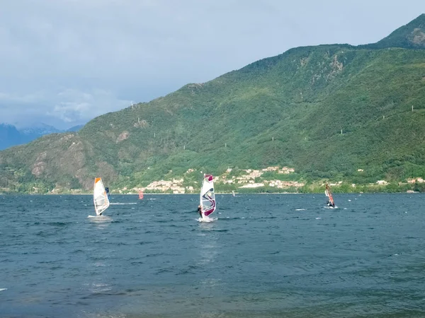 Cremia Italia Settembre 2015 Diversi Windsurf Kitesurf Con Vento Termico — Foto Stock