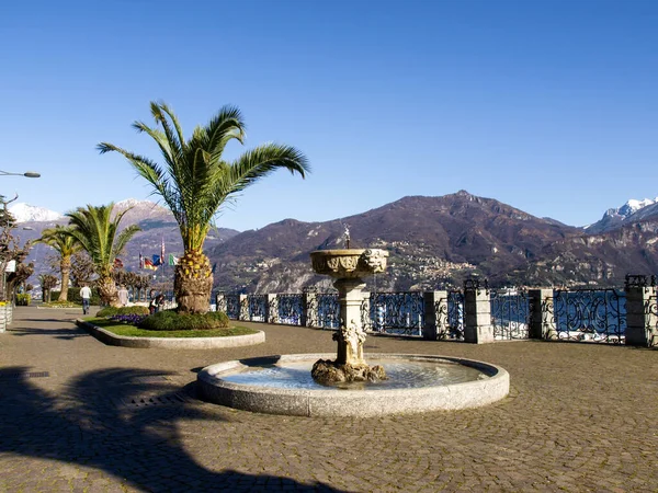Menaggio Itálie Března 2017 Historická Vesnice Okraji Jezera Como — Stock fotografie