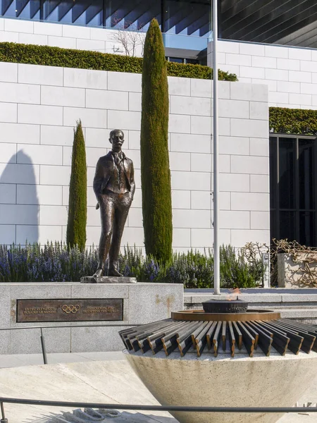 Lausanne Switzerland April 2017 Park Statues Olympic Museum — Stock Photo, Image