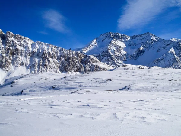 San Bernardino Sviçre San Bernardino Geçidi Dağlarının Kış Manzarası — Stok fotoğraf
