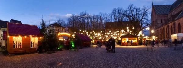 Basel Sviçre Aralık 2017 Tarihi Merkezin Sokaklarında Noel Pazarı — Stok fotoğraf