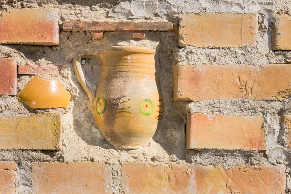 Pot en céramique immuable à mi-chemin — Photo