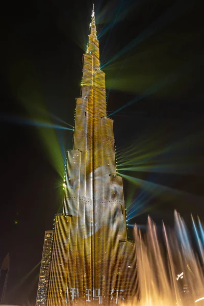 Die Farbenfrohe Lasershow Und Lichtarbeiten Burj Khalifa Weltgrößter Wolkenkratzer Beleuchtet — Stockfoto