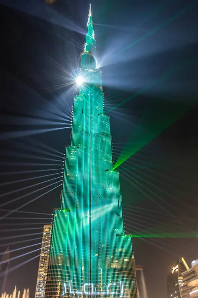 Die Farbenfrohe Lasershow Und Lichtarbeiten Burj Khalifa Weltgrößter Wolkenkratzer Beleuchtet — Stockfoto