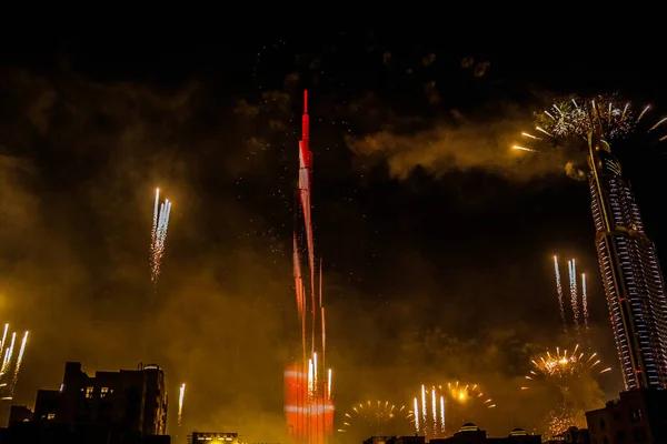 Explosion Von Buntem Feuerwerk Burj Khalifa Dubai Gegen Den Nachthimmel — Stockfoto