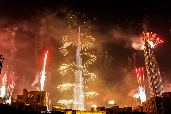 Explosion Von Buntem Feuerwerk Burj Khalifa Dubai Gegen Den Nachthimmel — Stockfoto