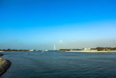 Burç Al Arab 'ın liman manzarası, Seven Star Hotel, Souk Madinat Jumeirah' ın manzarası, İkamet ve İş Gökdelenleri, Dubai, BAE