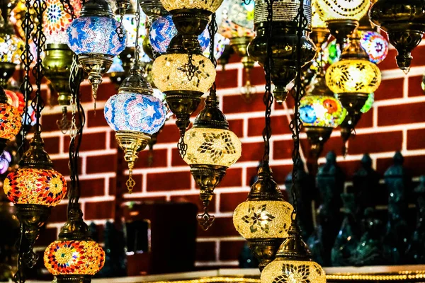 Luci Decorative Turche Luci Colorate Tradizionali Lampade Sospensione Istanbul Turchia — Foto Stock