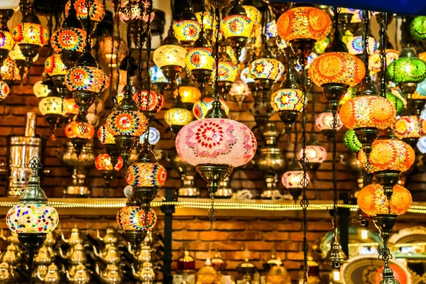 Luci Decorative Turche Luci Colorate Tradizionali Lampade Sospensione Istanbul Turchia — Foto Stock