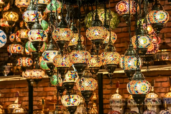 Luci Decorative Turche Luci Colorate Tradizionali Lampade Sospensione Istanbul Turchia — Foto Stock