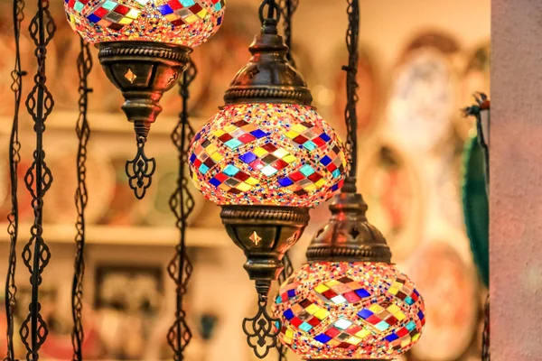 Lampade Turche Sospensione Decorative Tradizionali Luminose Con Colori Vivaci Nel — Foto Stock