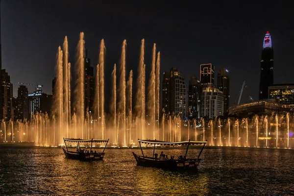 Beautiful Modern Dancing Fountaats Burj Khalifa Dubai Mall Wonderful Evening — стокове фото