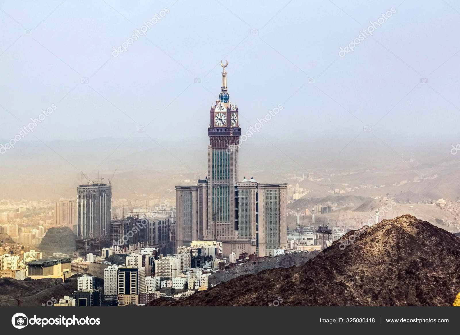 Skyline Abraj Bait Royal Clock Tower Makkah Holy City Mecca Stock Photo By C Clicksbyabrar 325080418