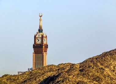 Kutsal Mekke şehrinde Abraj Al Yem (Kraliyet Saat Kulesi Makkah) ile Skyline, Suudi Arabistan. Suudi Arabistan Gökdelenleri