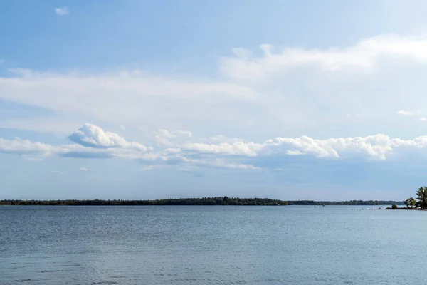 Драматическое Облачное Небо Над Канадой — стоковое фото