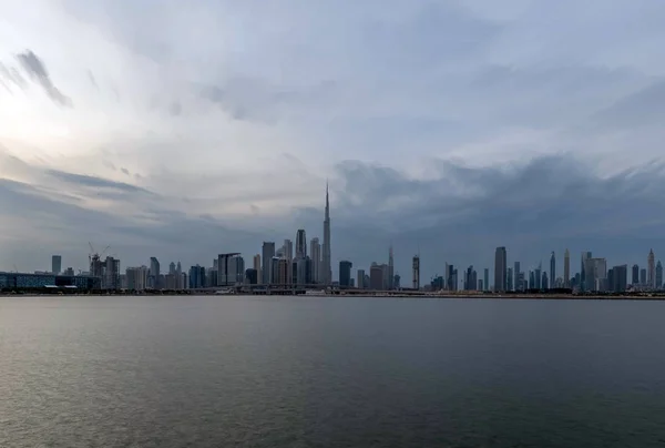 Blick Auf Den Burj Khalifa Unter Wolkenverhangenem Himmel Der Höchste — Stockfoto