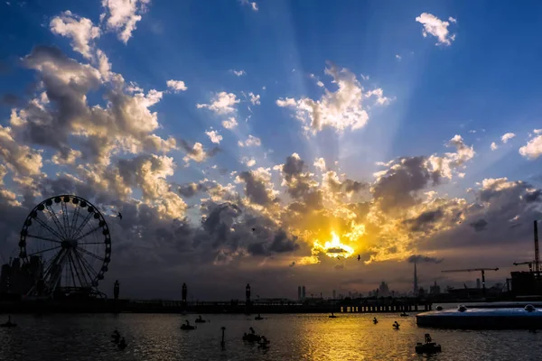 Драматичний Схід Захід Сонця Хмарному Небі Хмарний Фон Природи Сильним — стокове фото