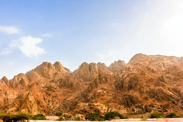 Paisaje Geológico Las Montañas Arabia Saudita Caracterizado Por Montañas Secas — Foto de Stock