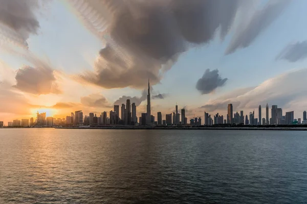 Vista Frente Mar Burj Khalifa Bajo Cielo Nublado World Tallest — Foto de Stock