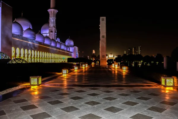 Nattutsikt Över Sheikh Zayed Grand Mosque Minaret Den Största Moskén — Stockfoto